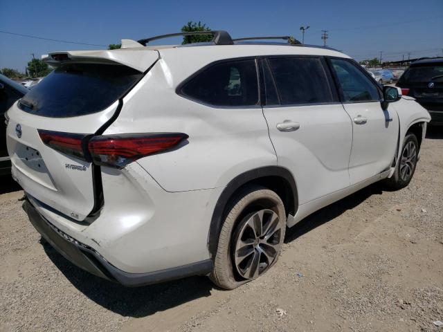 5TDHARAH2MS504125 - 2021 TOYOTA HIGHLANDER HYBRID XLE WHITE photo 3