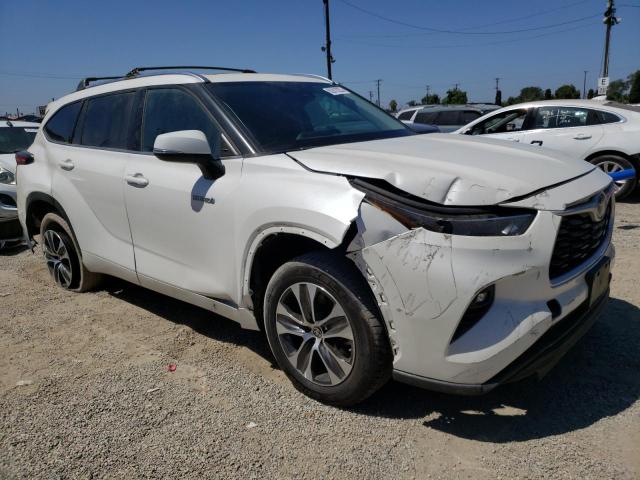 5TDHARAH2MS504125 - 2021 TOYOTA HIGHLANDER HYBRID XLE WHITE photo 4