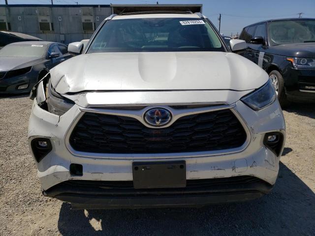 5TDHARAH2MS504125 - 2021 TOYOTA HIGHLANDER HYBRID XLE WHITE photo 5