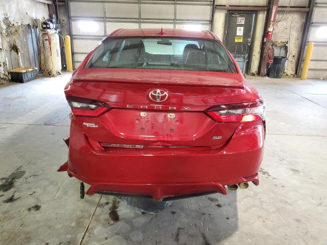 4T1G11AK3RU210109 - 2024 TOYOTA CAMRY SE NIGHT SHADE RED photo 6