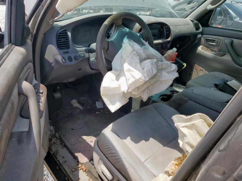 5TDZT34A97S285629 - 2007 TOYOTA SEQUOIA SR5 GRAY photo 8