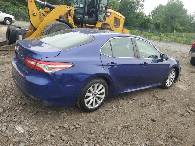 4T1B11HK9JU611376 - 2018 TOYOTA CAMRY L BLUE photo 3