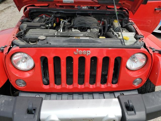 1C4BJWEG0FL586866 - 2015 JEEP WRANGLER U SAHARA RED photo 12