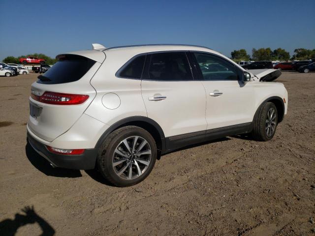 5LMCJ3C90KUL12572 - 2019 LINCOLN MKC RESERVE WHITE photo 3