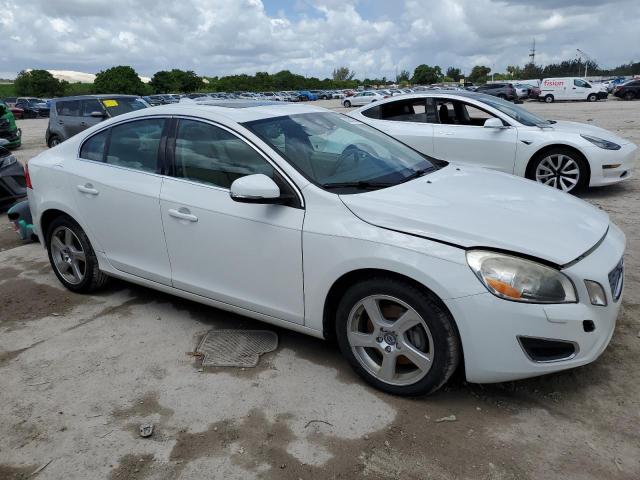 YV1622FS6C2036710 - 2012 VOLVO S60 T5 WHITE photo 4