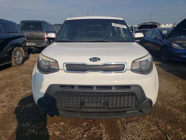 KNDJN2A29F7176787 - 2015 KIA SOUL WHITE photo 5