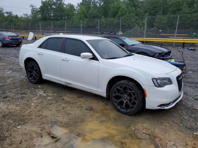 2C3CCABG2KH516321 - 2019 CHRYSLER 300 S WHITE photo 4