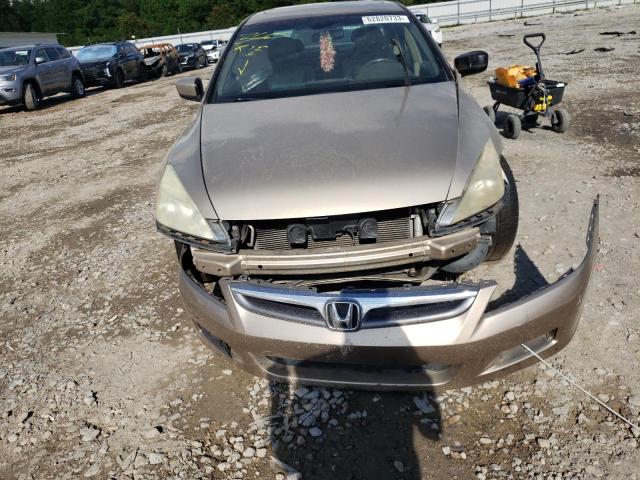 1HGCM66517A052315 - 2007 HONDA ACCORD EX GOLD photo 5