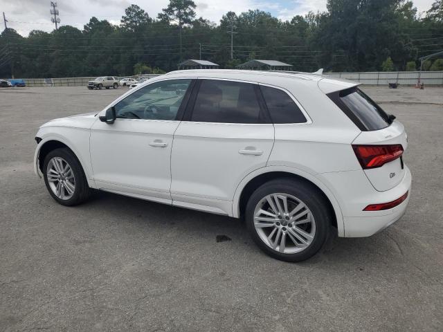 WA1BNAFY1J2189089 - 2018 AUDI Q5 PREMIUM PLUS WHITE photo 2