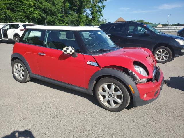 WMWMF73539TW80713 - 2009 MINI COOPER S RED photo 4