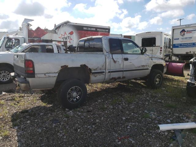 1B7KF23Z8WJ142614 - 1998 DODGE RAM 2500 SILVER photo 3