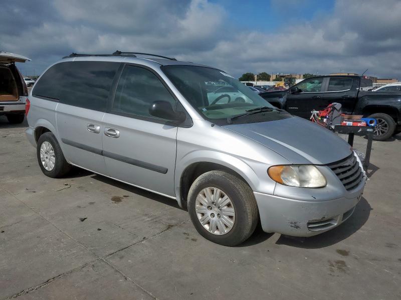 1C4GP45R55B263315 - 2005 CHRYSLER TOWN & COU ვერცხლისფერი ფოტო 4