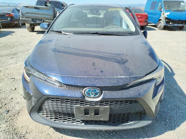 JTDEAMDE1NJ047376 - 2022 TOYOTA COROLLA LE BLUE photo 5