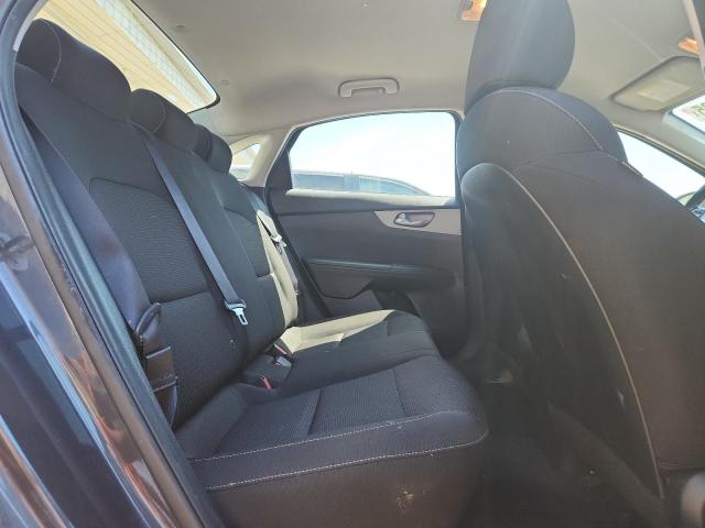 3KPF24AD4KE088168 - 2019 KIA FORTE FE ნაცრისფერი ფოტო 10