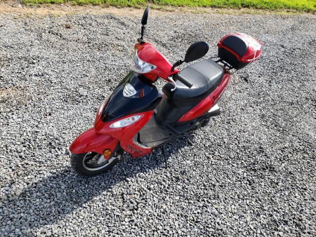 LT4Z1NAA9MZ000481 - 2021 MOPE MOPED RED photo 2