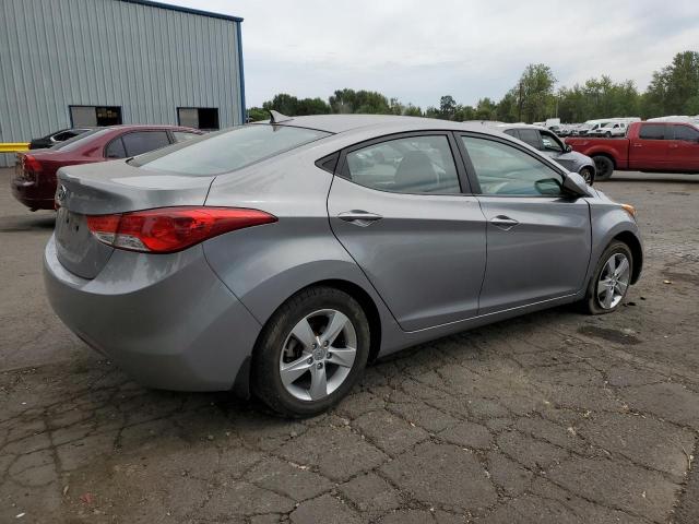 KMHDH4AE2DU965965 - 2013 HYUNDAI ELANTRA GLS GRAY photo 3