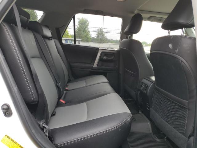 JTEBU5JR0J5514311 - 2018 TOYOTA 4RUNNER SR5/SR5 PREMIUM 白色 照片 11