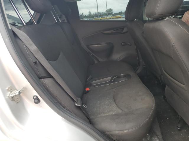 KL8CB6SA2NC032771 - 2022 CHEVROLET SPARK LS SILVER photo 11