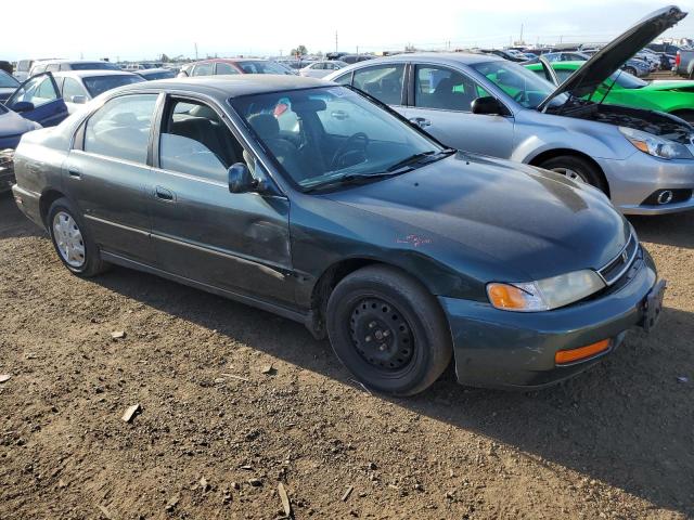 1HGCD5631VA074997 - 1997 HONDA ACCORD LX GREEN photo 4