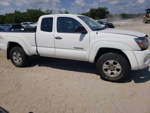 5TETU62N97Z449698 - 2007 TOYOTA TACOMA PRERUNNER ACCESS CAB WHITE photo 4