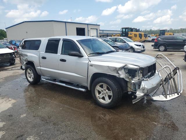 1D7RE3GP6BS598637 - 2011 DODGE DAKOTA SLT SILVER photo 4