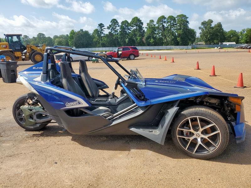 2017 POLARIS SLINGSHOT SL, null