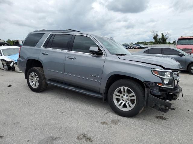 1GNSCAKC6JR270299 - 2018 CHEVROLET TAHOE C1500  LS GRAY photo 4