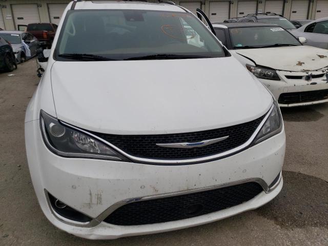 2C4RC1GG2JR247339 - 2018 CHRYSLER PACIFICA LIMITED WHITE photo 5