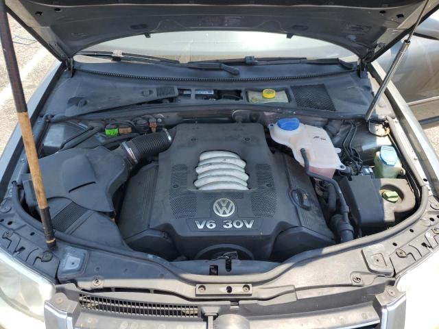 WVWRH63B84P044387 - 2004 VOLKSWAGEN PASSAT GLX GRAY photo 11