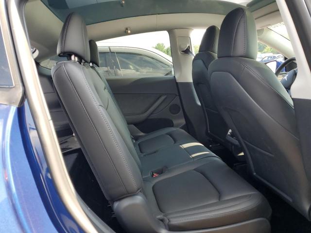 7SAYGAEE0PF637428 - 2023 TESLA MODEL Y Blau Foto 10