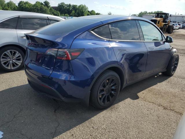 7SAYGAEE0PF637428 - 2023 TESLA MODEL Y Blau Foto 3