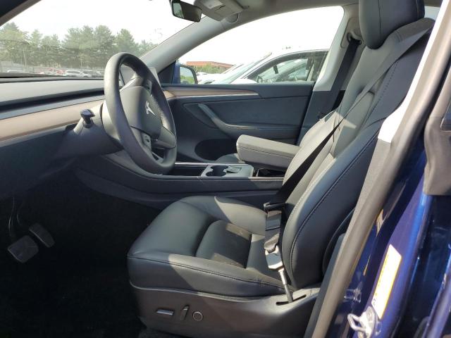7SAYGAEE0PF637428 - 2023 TESLA MODEL Y Blau Foto 7