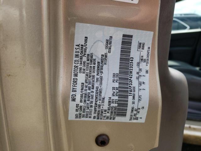 1FAFP33P42W232543 - 2002 FORD FOCUS LX GOLD photo 12