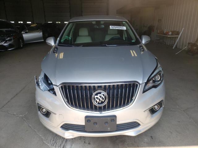 LRBFXBSA0JD029093 - 2018 BUICK ENVISION PREFERRED SILVER photo 5