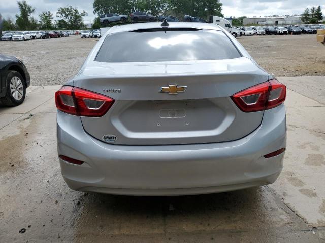 1G1BC5SMXK7123062 - 2019 CHEVROLET CRUZE LS Argent photo 6