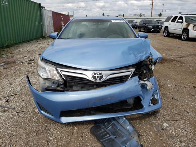 4T4BF1FKXCR254271 - 2012 TOYOTA CAMRY BASE BLUE photo 5