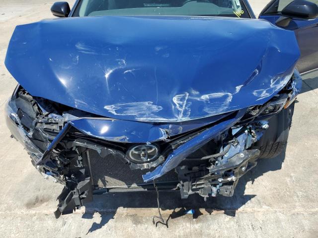 4T1G11AK1PU087956 - 2023 TOYOTA CAMRY SE NIGHT SHADE BLUE photo 11
