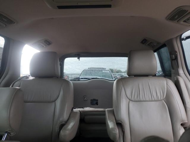 5TDZK22C39S262447 - 2009 TOYOTA SIENNA XLE WHITE photo 10