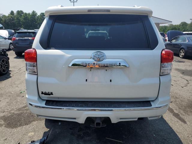 JTEBU5JR0C5084752 - 2012 TOYOTA 4RUNNER SR5 WHITE photo 6