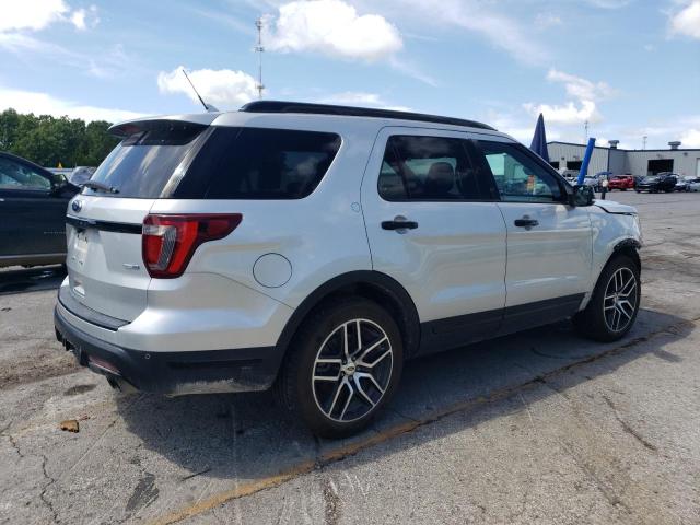 1FM5K8GT6JGB13745 - 2018 FORD EXPLORER SPORT Серебристый фото 3