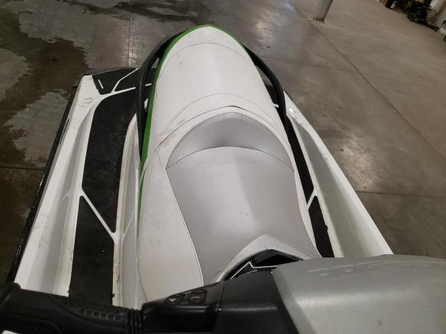 YDV33396C313 - 2013 SEAD JETSKI WHITE photo 6