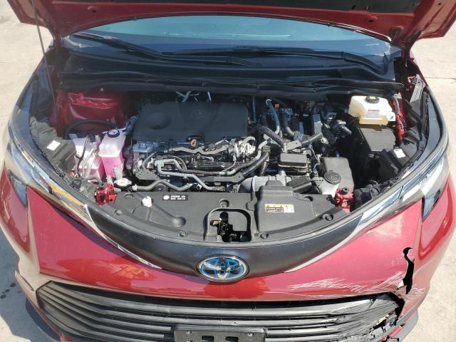 5TDKRKEC8NS118704 - 2022 TOYOTA SIENNA LE RED photo 11