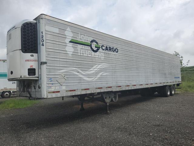 1UYVS25324U361728 - 2004 UTILITY TL WHITE photo 2