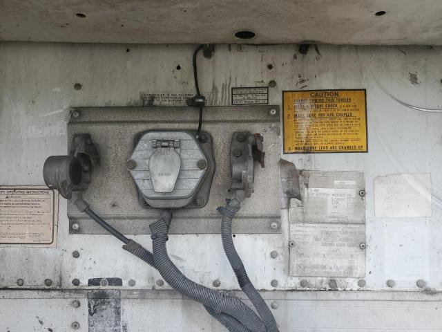 1UYVS25324U361728 - 2004 UTILITY TL WHITE photo 5