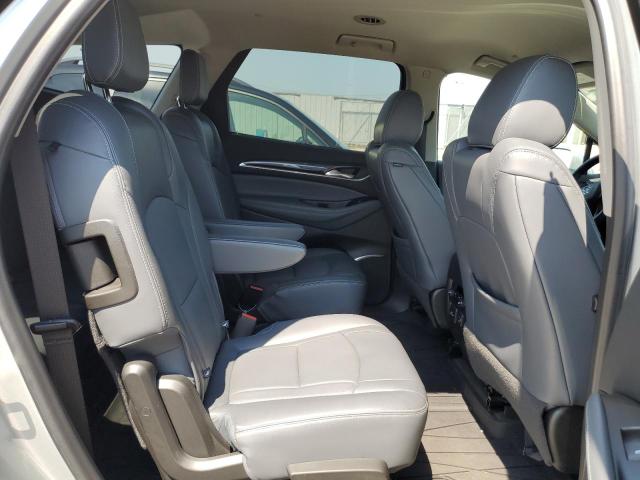 5GAEVAKWXJJ246078 - 2018 BUICK ENCLAVE ESSENCE 银色 照片 11