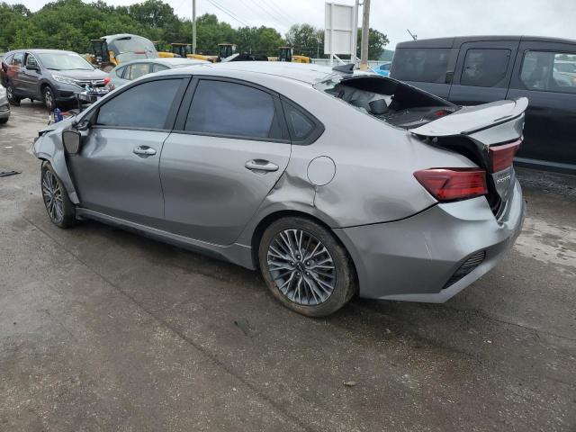 3KPF54AD6NE469371 - 2022 KIA FORTE GT LINE GRAY photo 2