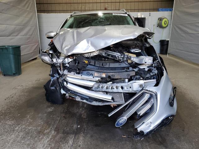 1FMCU9J92HUB93903 - 2017 FORD ESCAPE TITANIUM SILVER photo 5