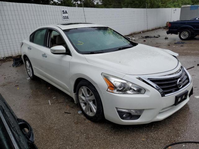 1N4AL3APXFN866914 - 2015 NISSAN ALTIMA 2.5 WHITE photo 4