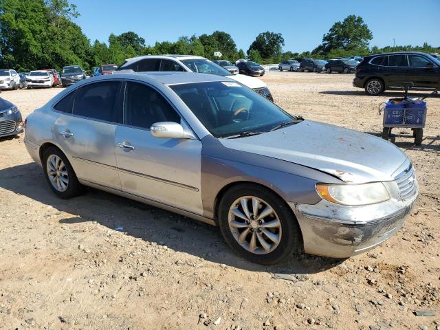 KMHFC46F08A290343 - 2008 HYUNDAI AZERA SE SILVER photo 4