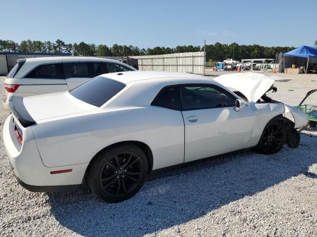 2C3CDZAG1GH315563 - 2016 DODGE CHALLENGER SXT WHITE photo 3